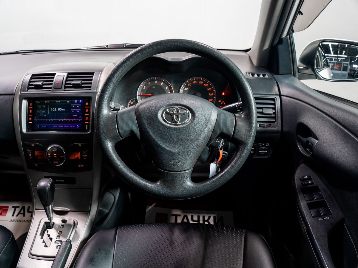 Toyota Corolla Fielder 2010 - фото автомобиля