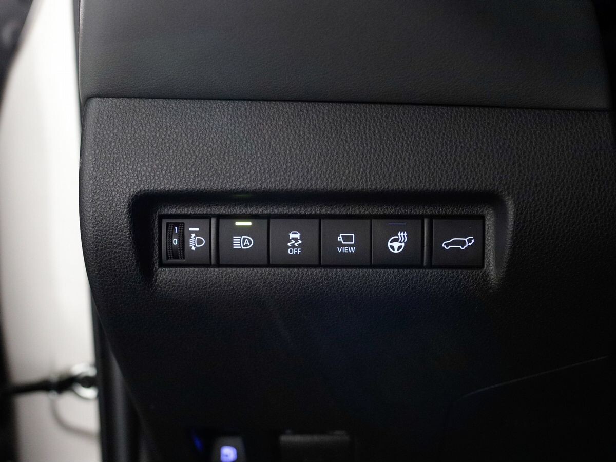 Toyota Venza 2022 - фото автомобиля