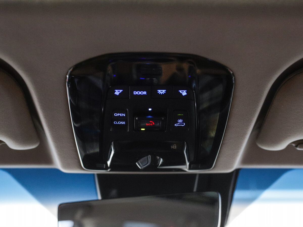 Toyota Venza 2022 - фото автомобиля