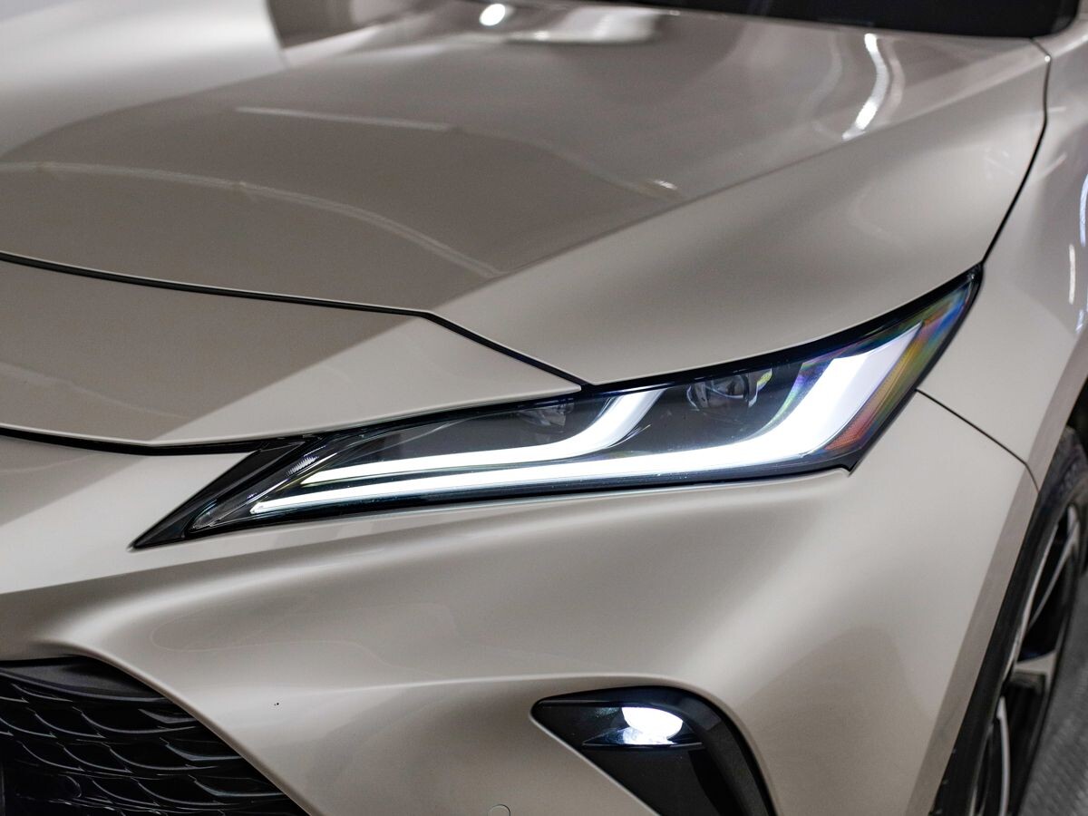 Toyota Venza 2022 - фото автомобиля