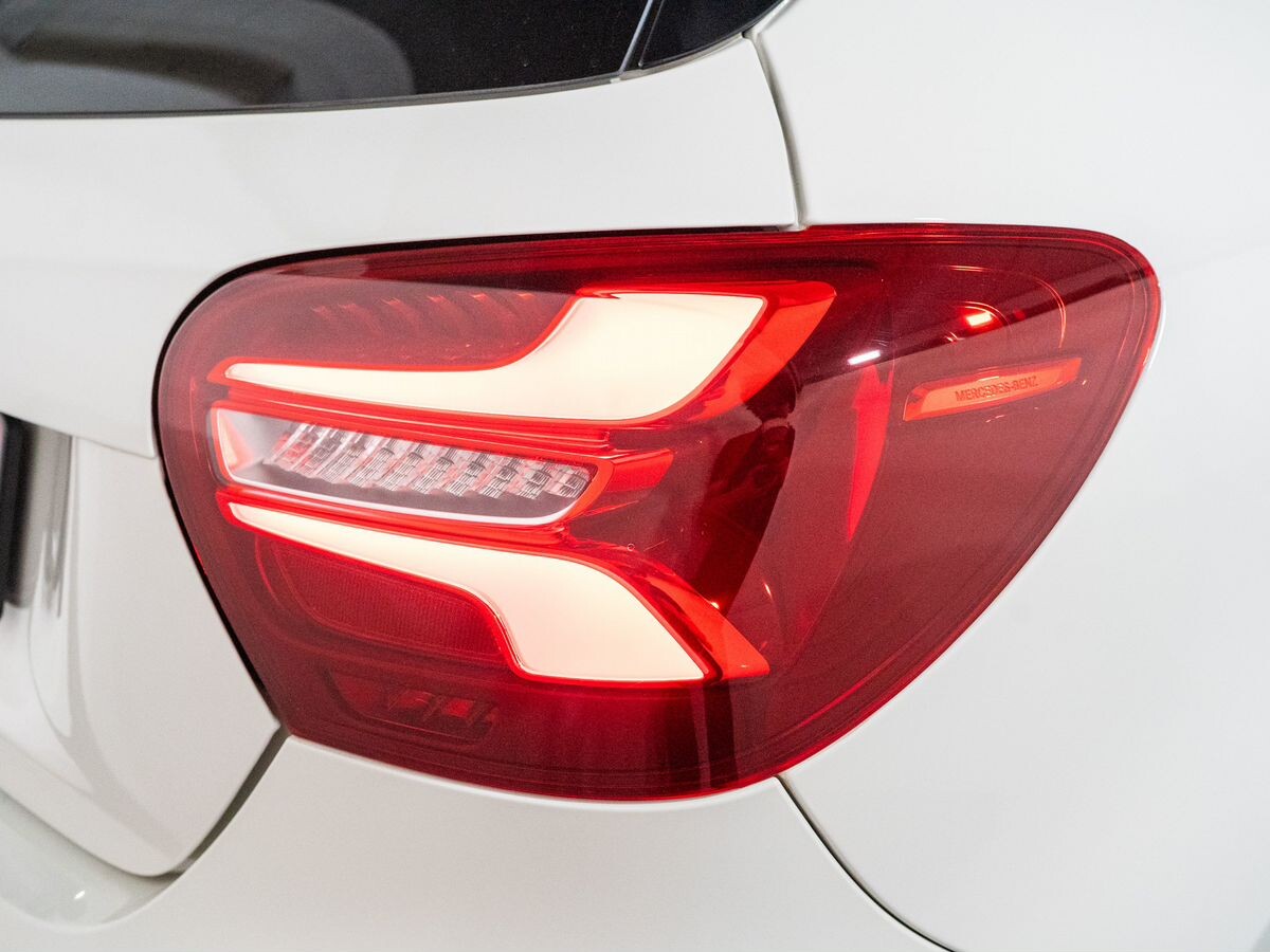 Mercedes-Benz A-Class 2016 - фото автомобиля