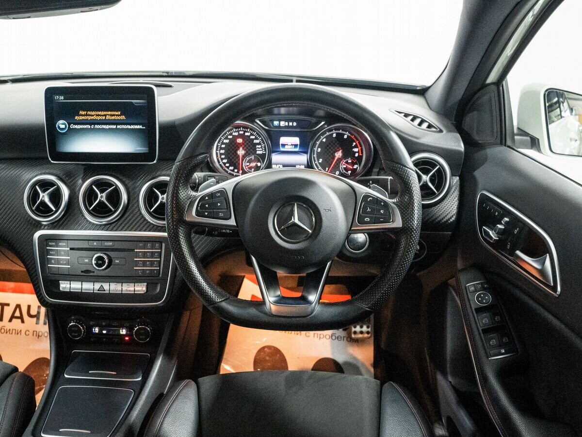 Mercedes-Benz A-Class 2016 - фото автомобиля