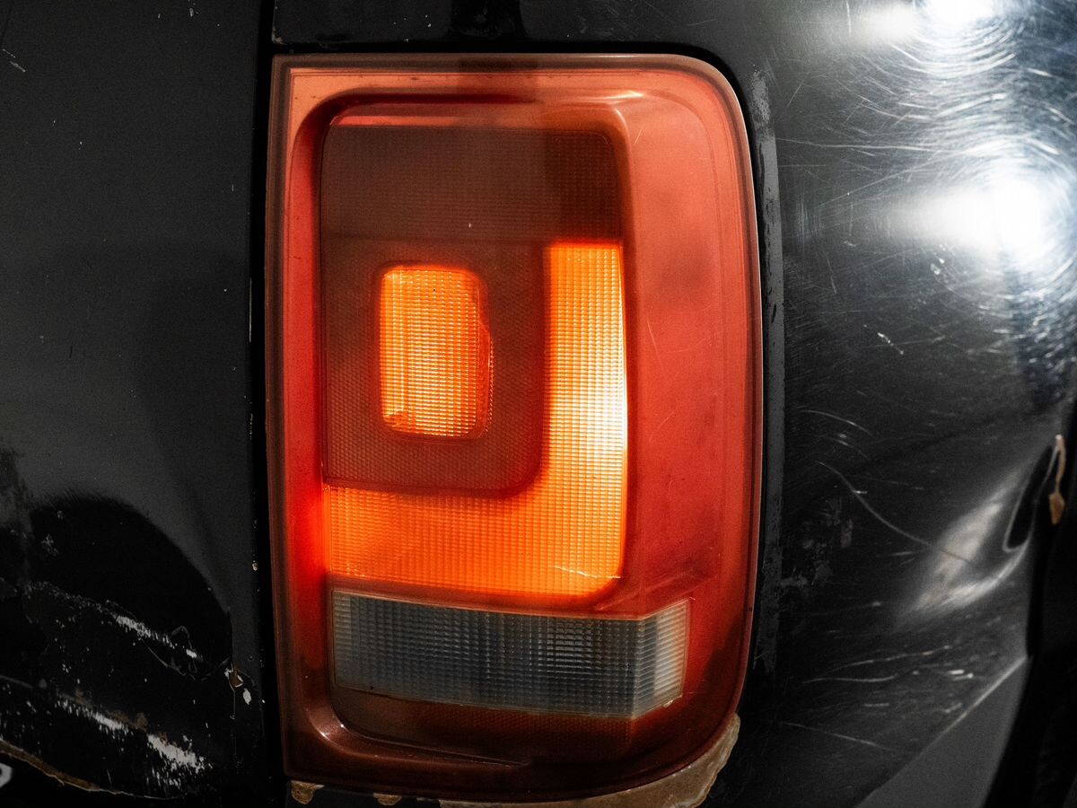 Volkswagen Amarok 2012 - фото автомобиля