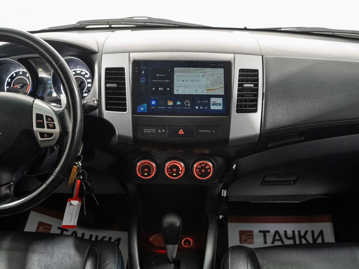 Mitsubishi Outlander 2011 - фото автомобиля