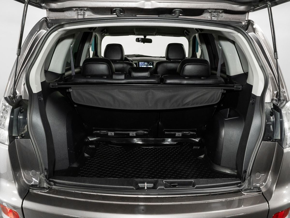 Mitsubishi Outlander 2011 - фото автомобиля