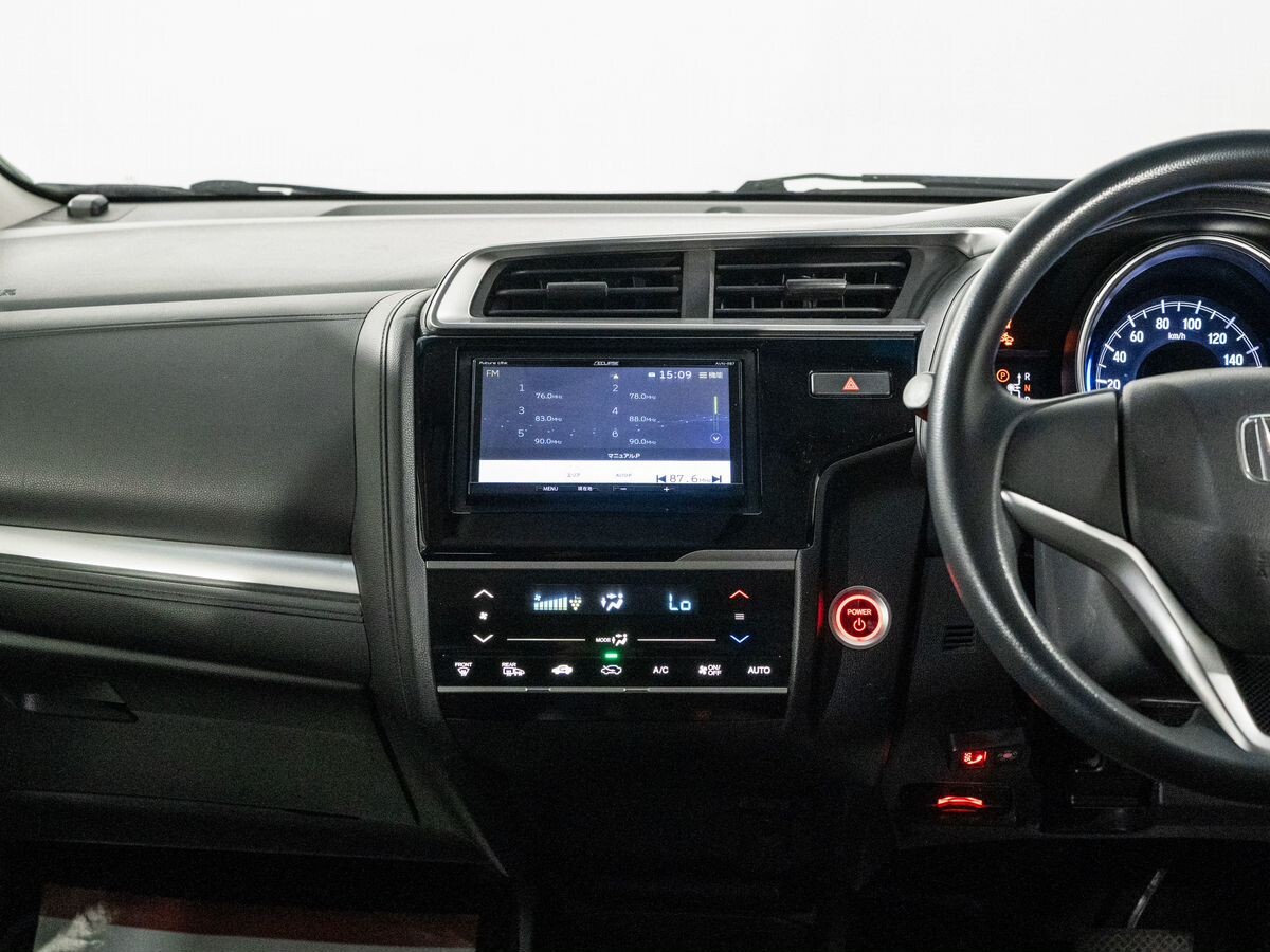 Honda Fit 2018 - фото автомобиля