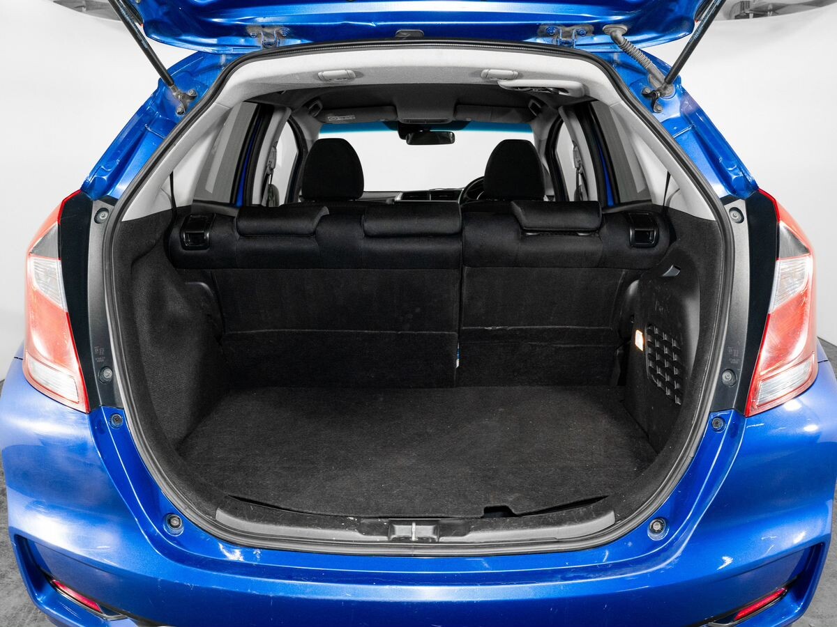 Honda Fit 2018 - фото автомобиля