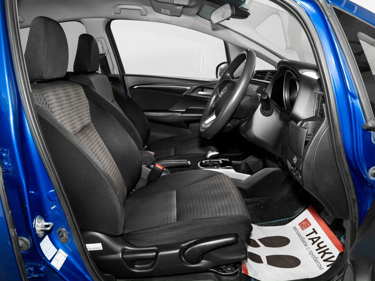 Honda Fit 2018 - фото автомобиля