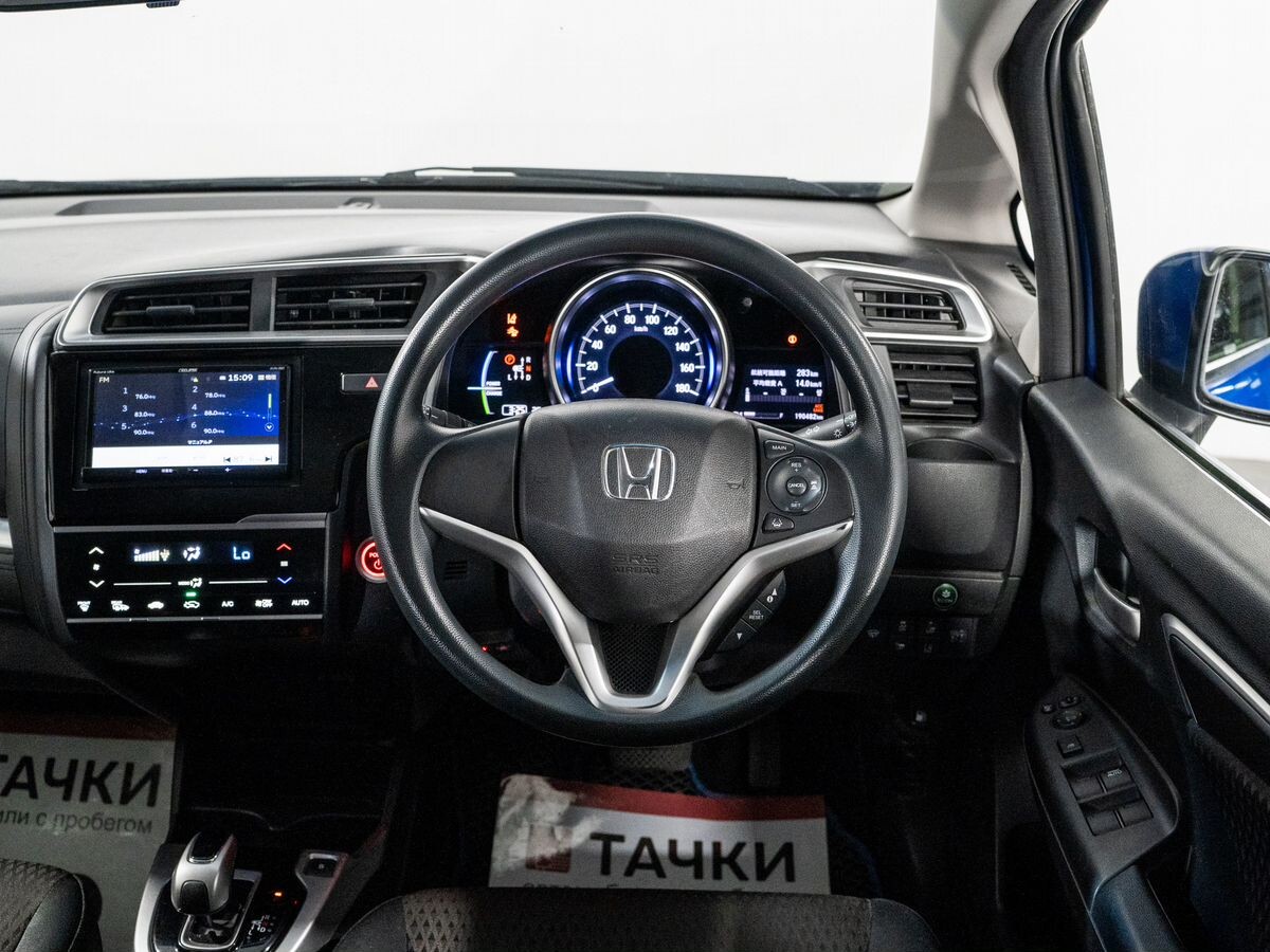Honda Fit 2018 - фото автомобиля