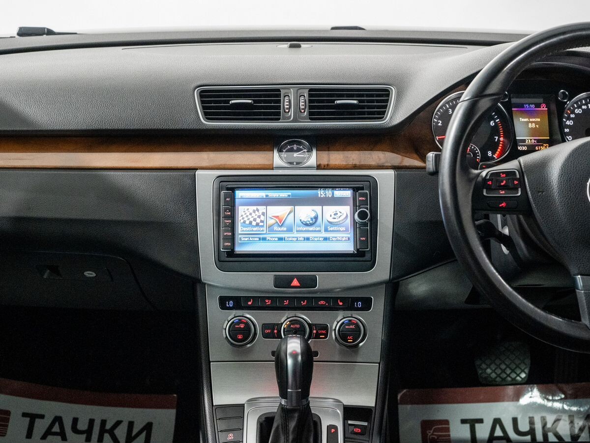 Volkswagen Passat 2013 - фото автомобиля