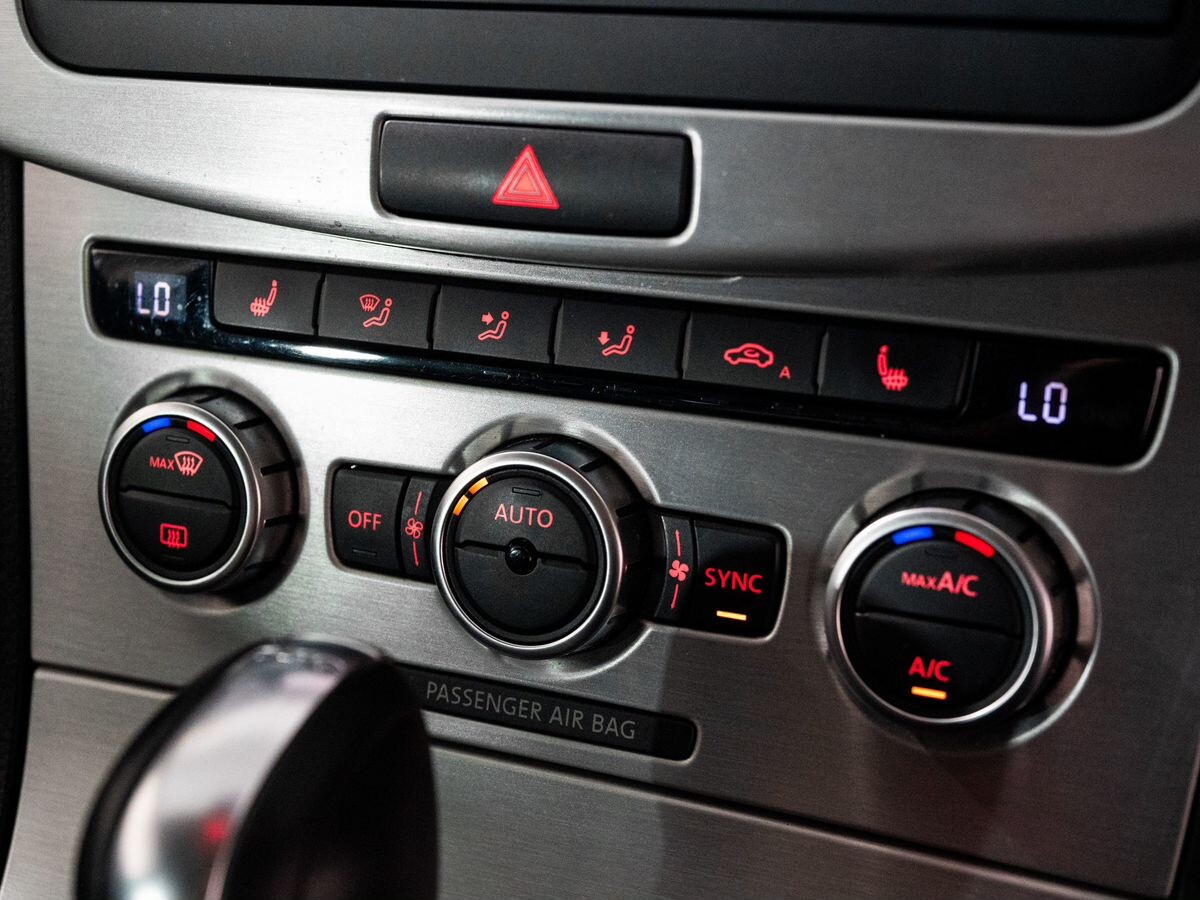 Volkswagen Passat 2013 - фото автомобиля