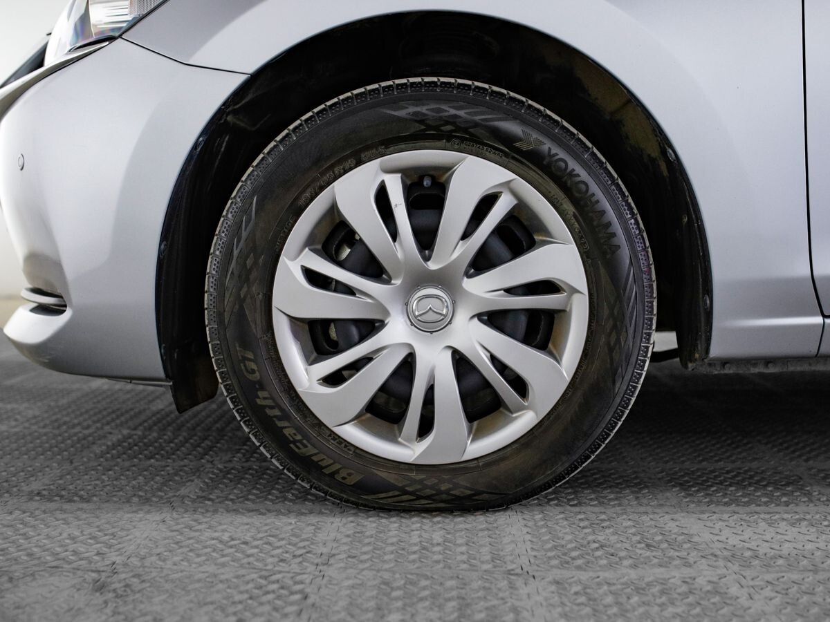Mazda Mazda2 2022 - фото автомобиля