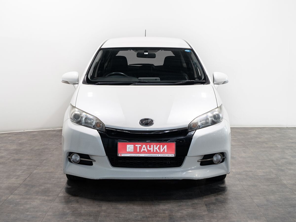 Toyota Wish 2014 - фото автомобиля