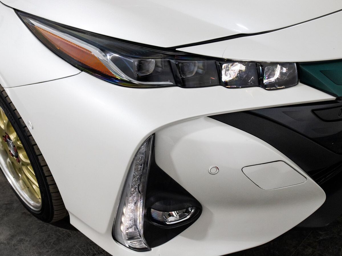 Toyota Prius 2018 - фото автомобиля