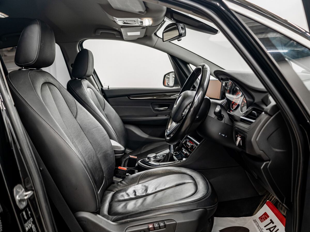 BMW 2-Series Gran Tourer 2015 - фото автомобиля