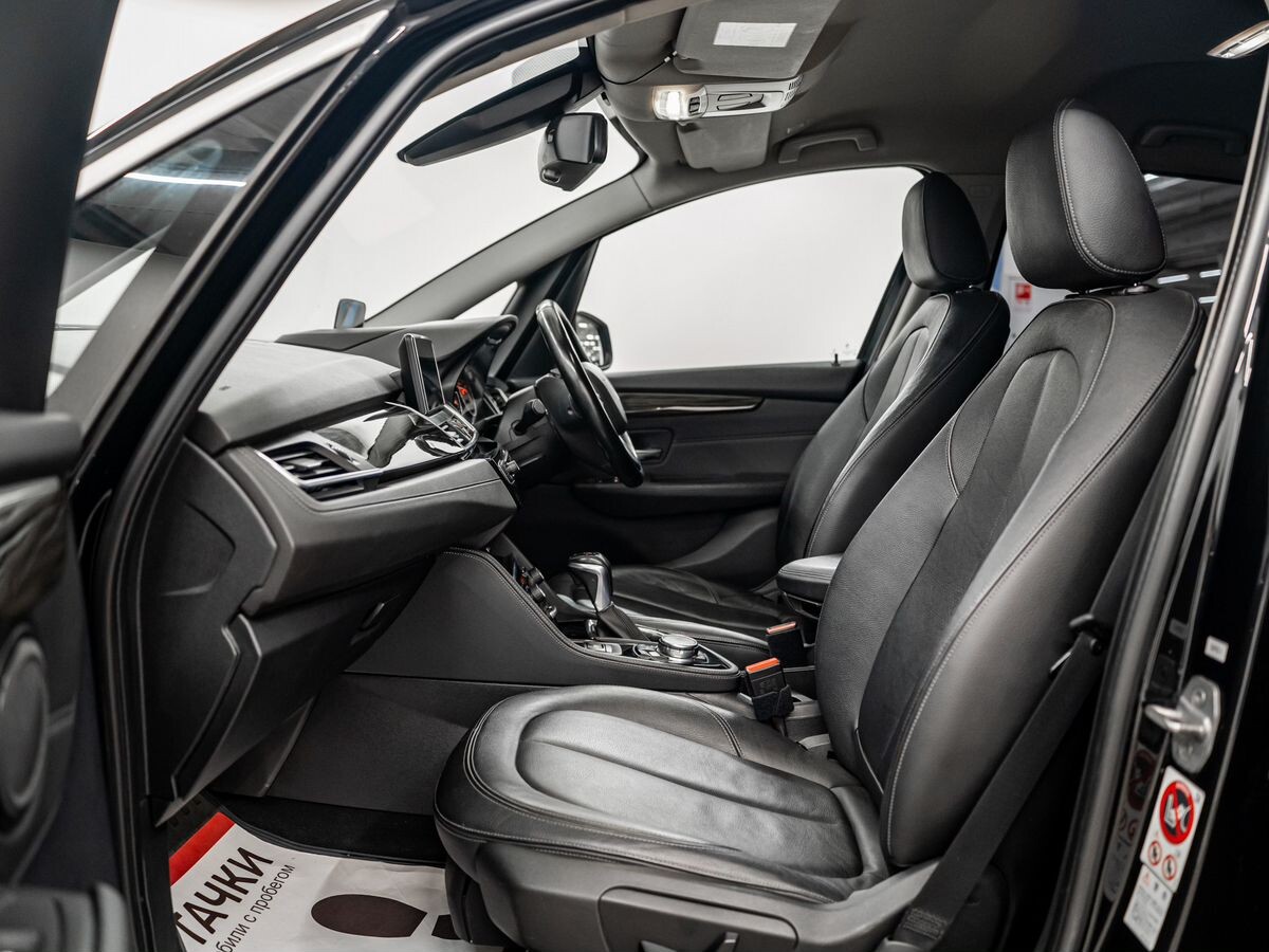 BMW 2-Series Gran Tourer 2015 - фото автомобиля