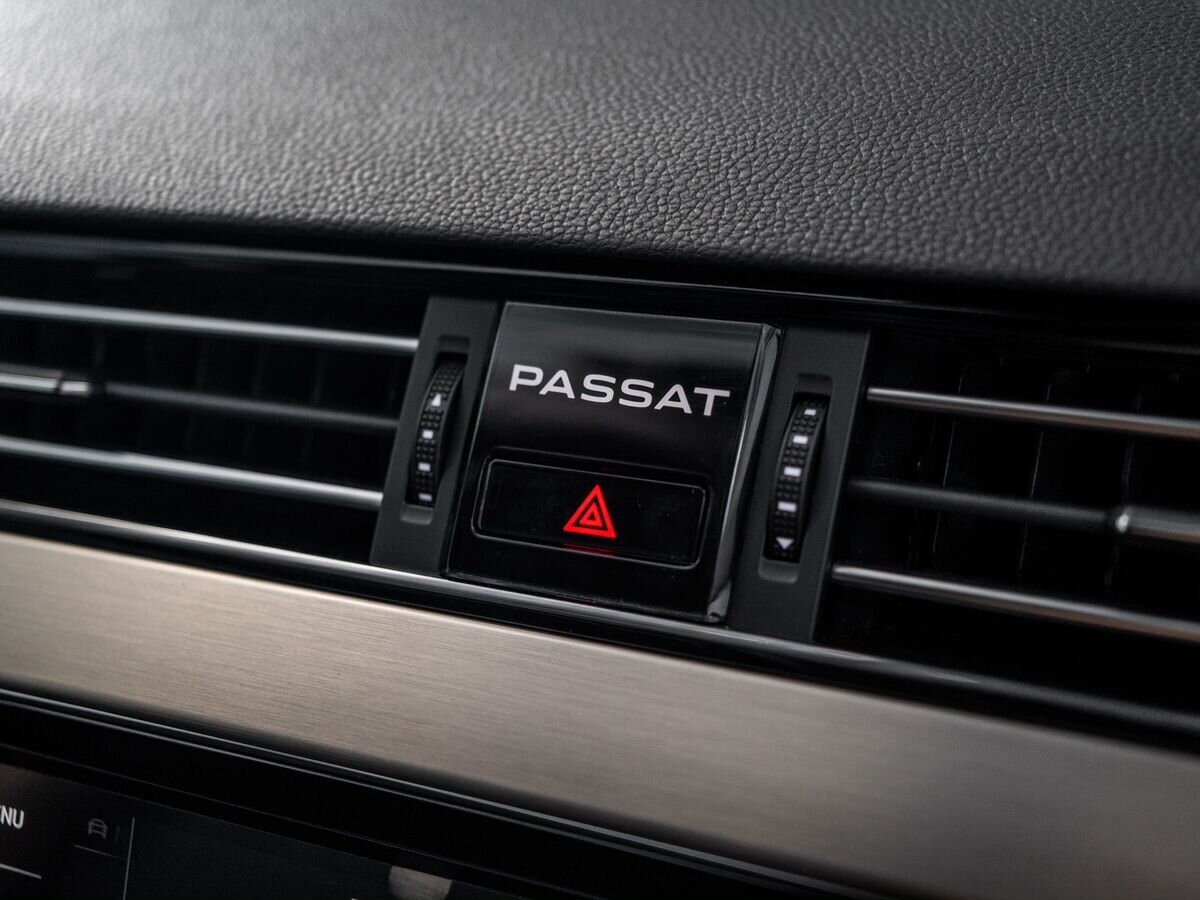 Volkswagen Passat 2021 - фото автомобиля
