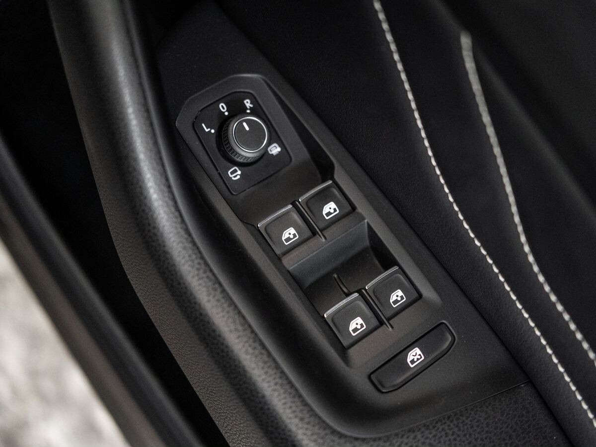 Volkswagen Passat 2021 - фото автомобиля