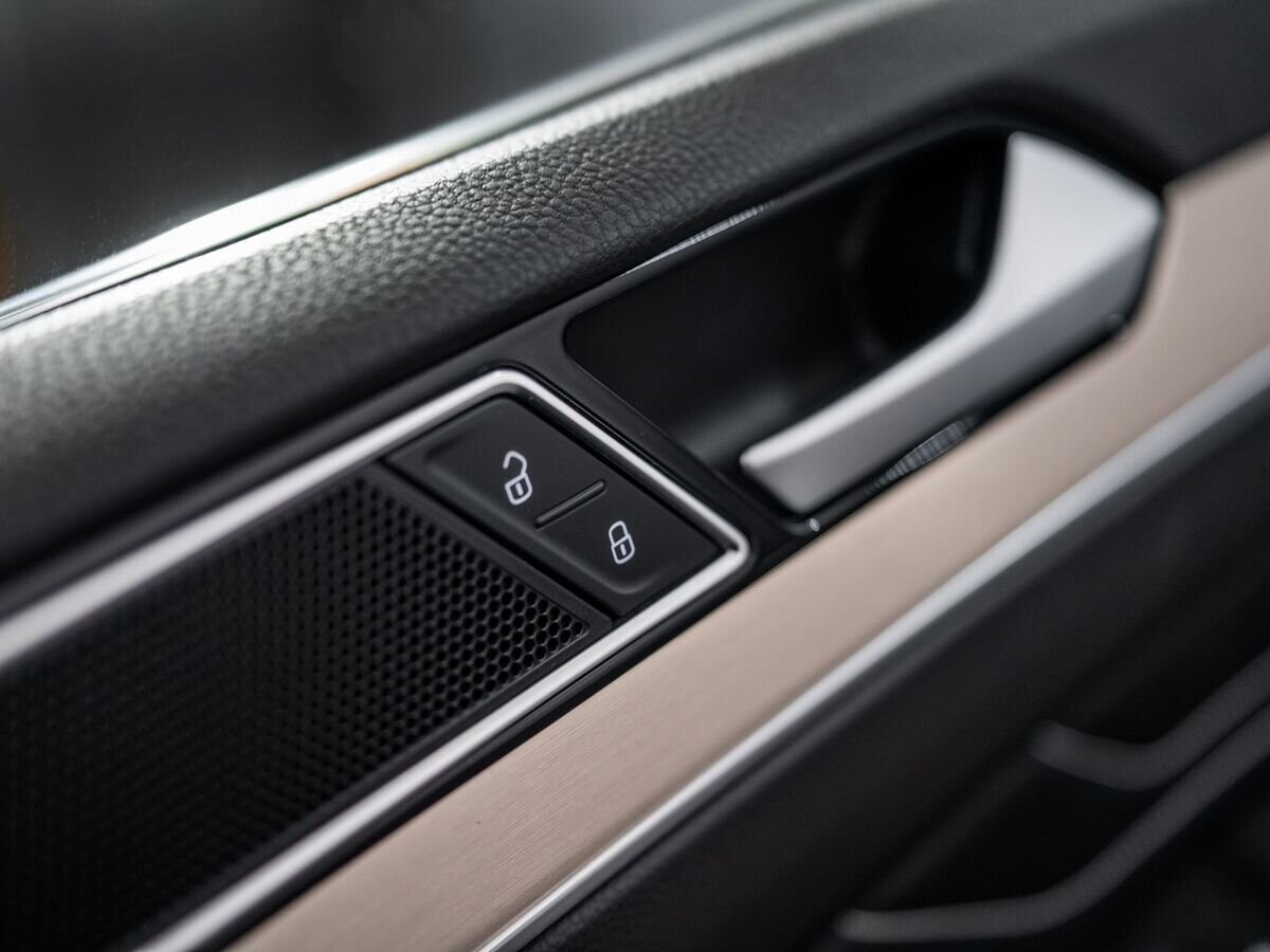 Volkswagen Passat 2021 - фото автомобиля