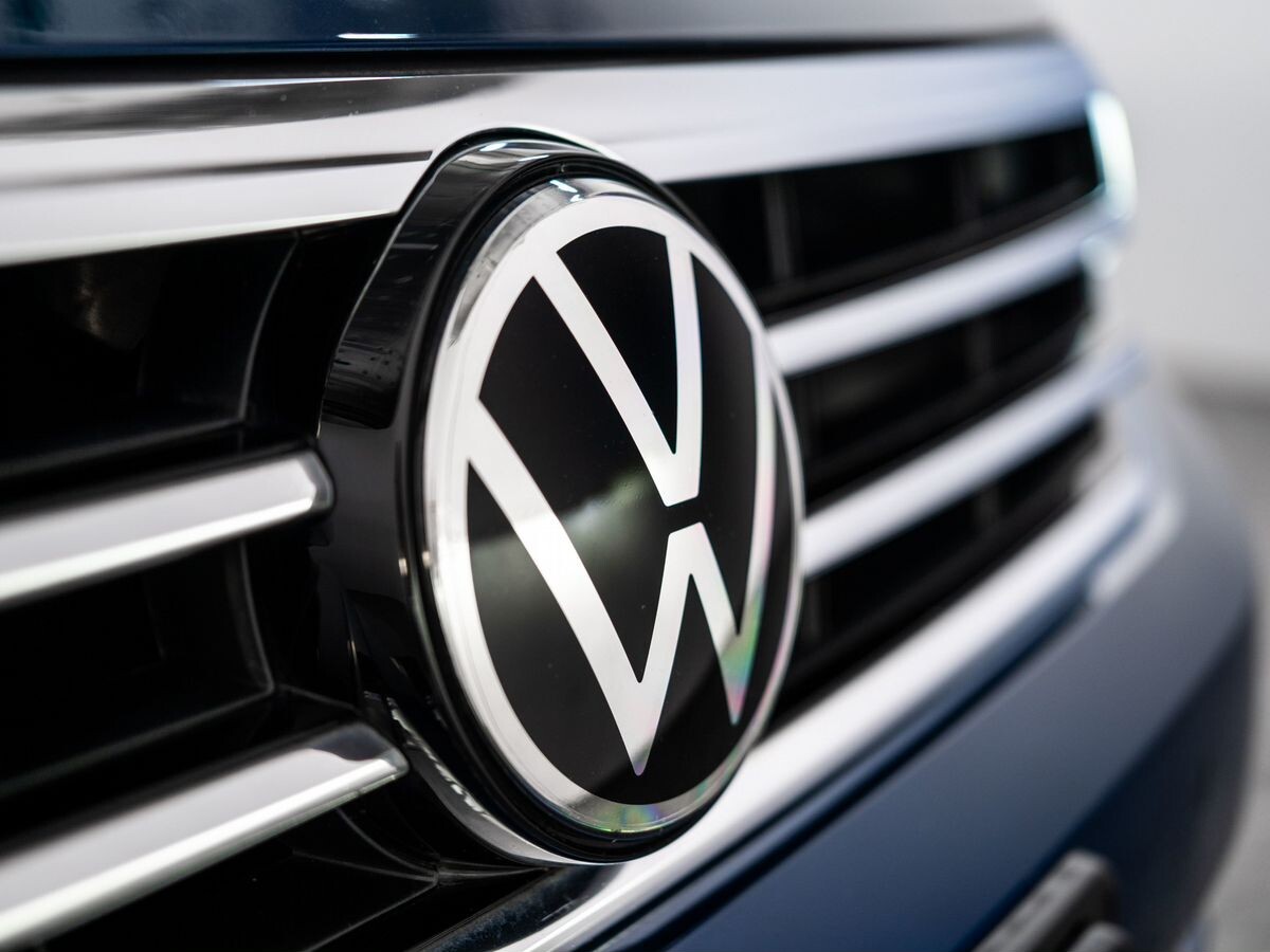 Volkswagen Passat 2021 - фото автомобиля