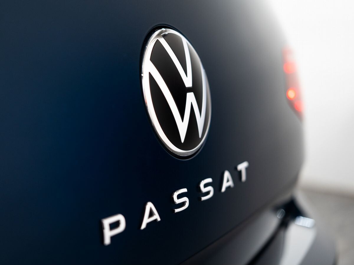 Volkswagen Passat 2021 - фото автомобиля