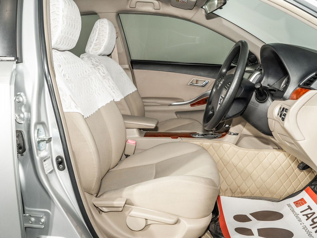 Toyota Premio 2014 - фото автомобиля