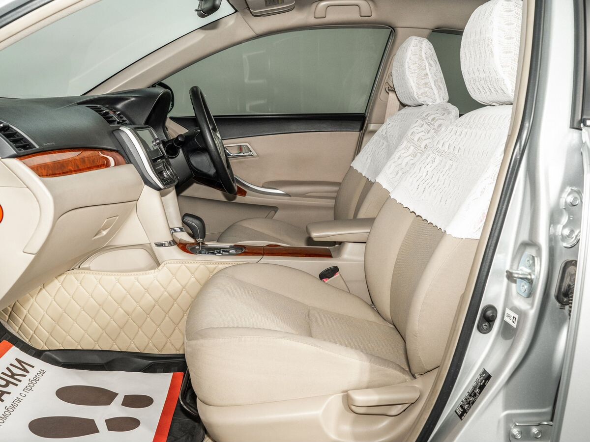 Toyota Premio 2014 - фото автомобиля