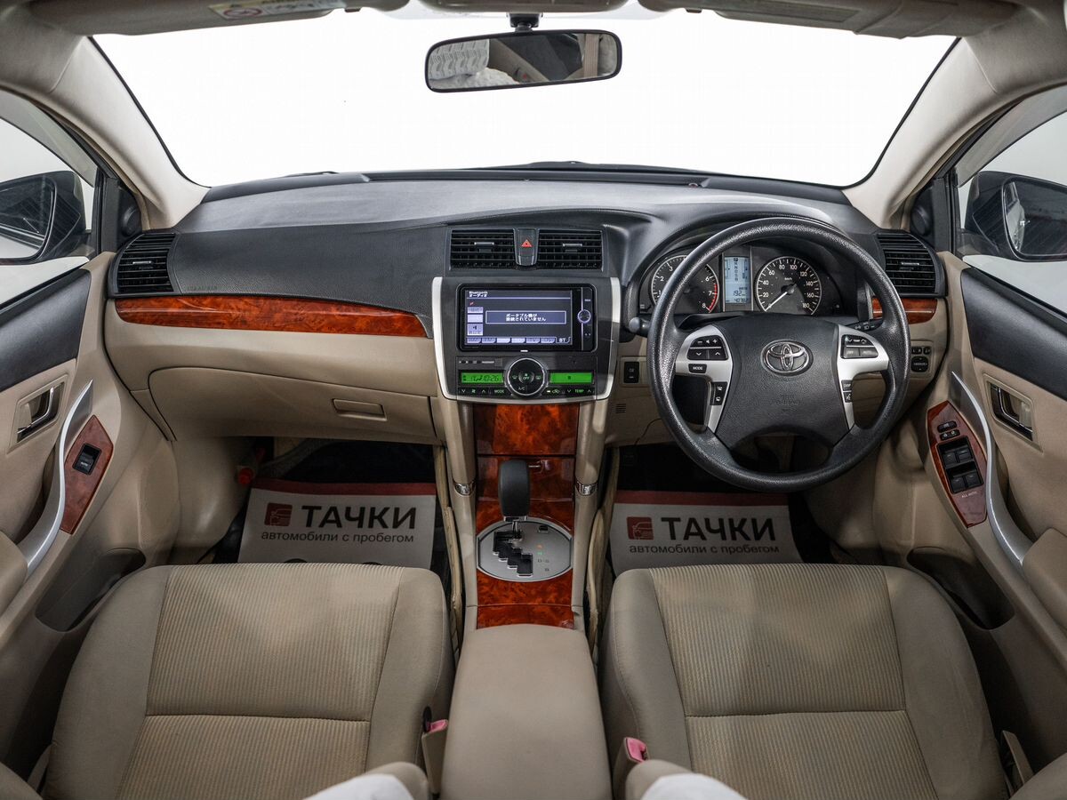 Toyota Premio 2014 - фото автомобиля