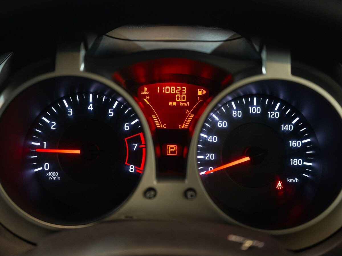 Nissan Juke 2012 - фото автомобиля