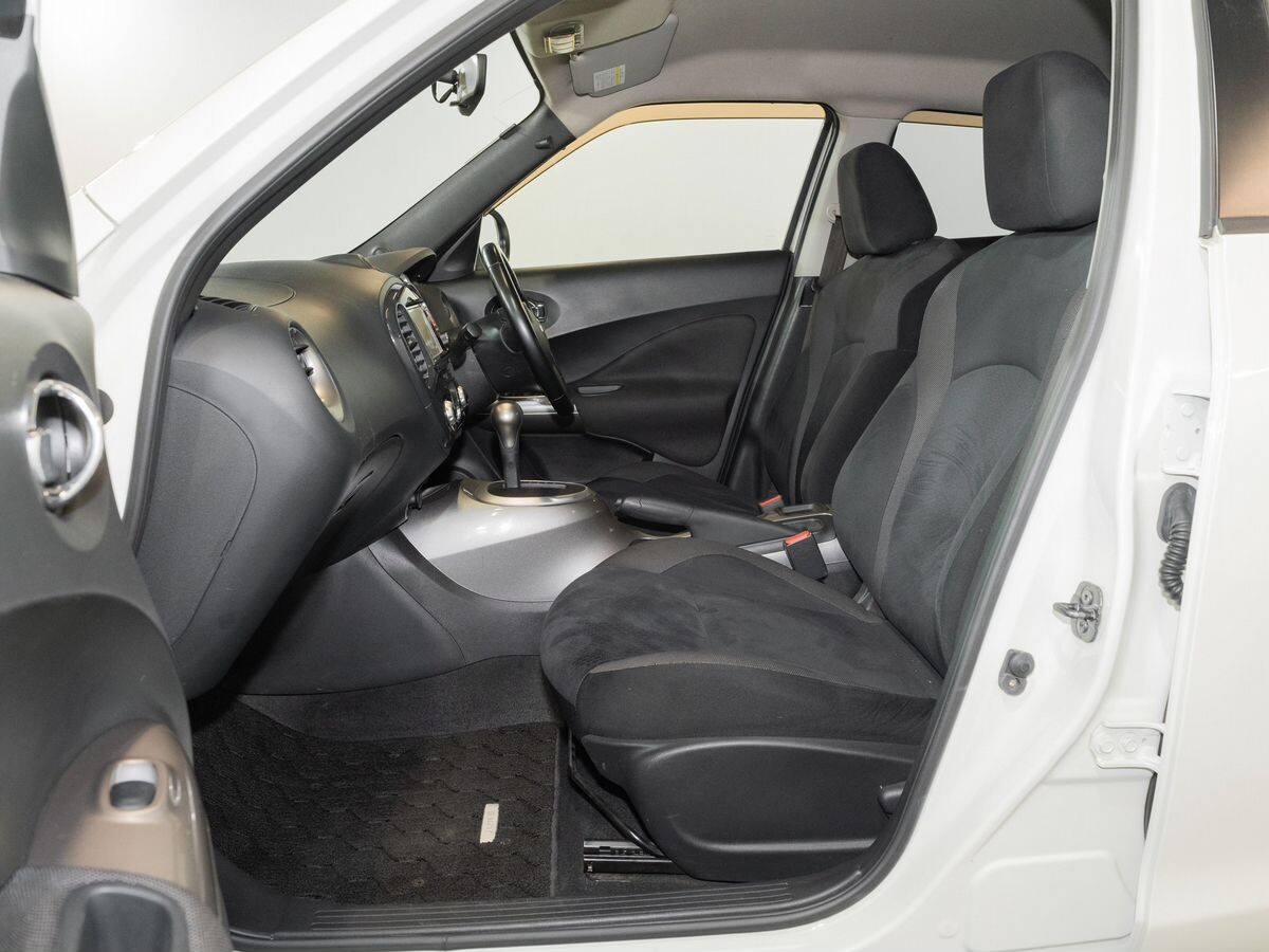 Nissan Juke 2012 - фото автомобиля