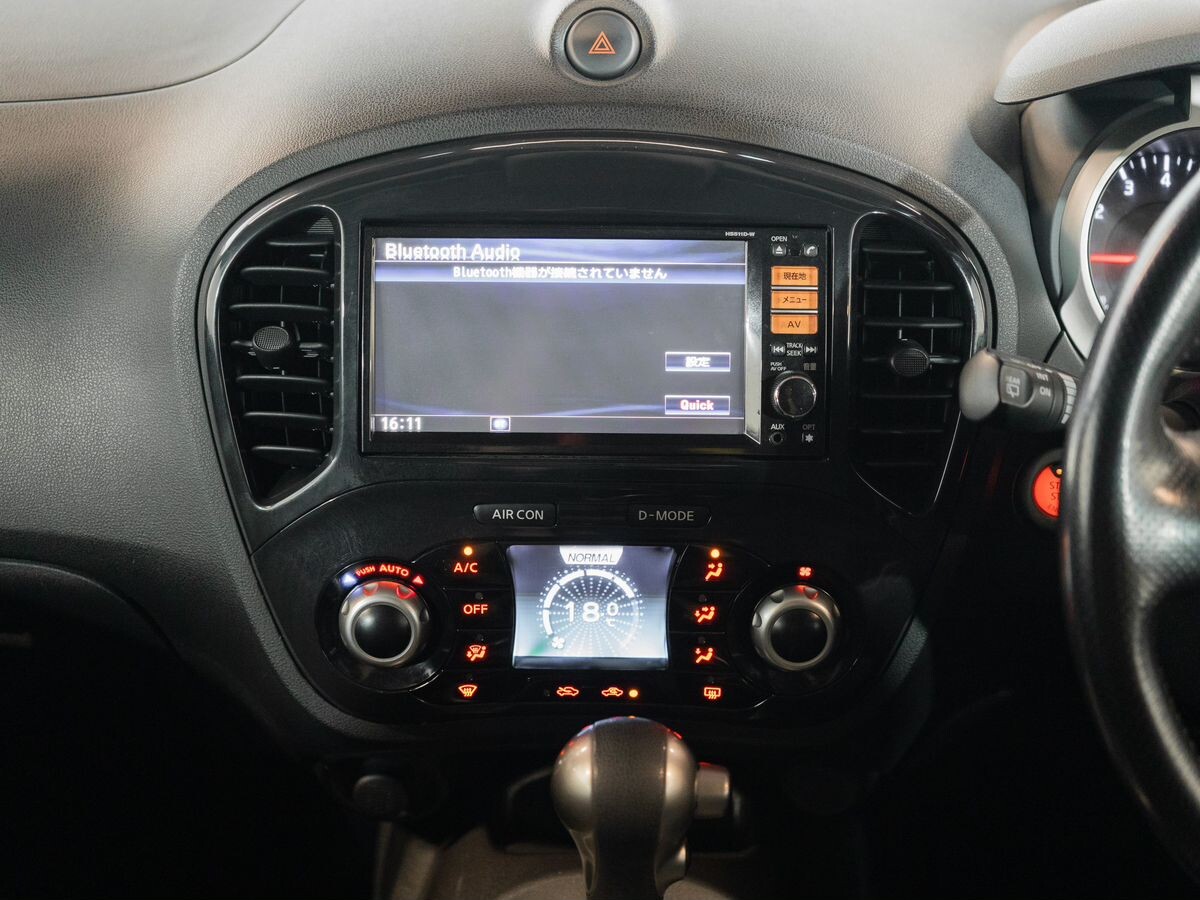 Nissan Juke 2012 - фото автомобиля