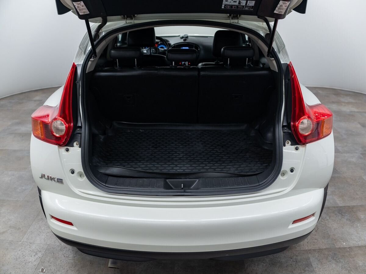 Nissan Juke 2011 - фото автомобиля