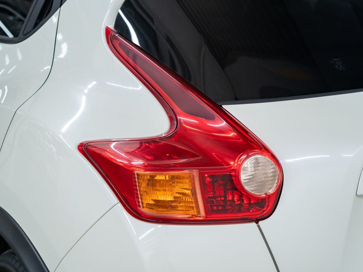 Nissan Juke 2011 - фото автомобиля