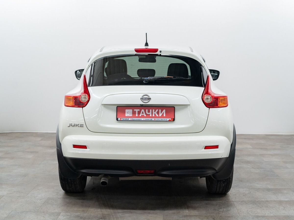Nissan Juke 2011 - фото автомобиля