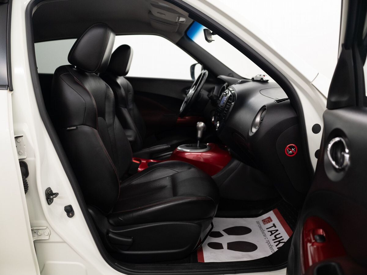 Nissan Juke 2011 - фото автомобиля