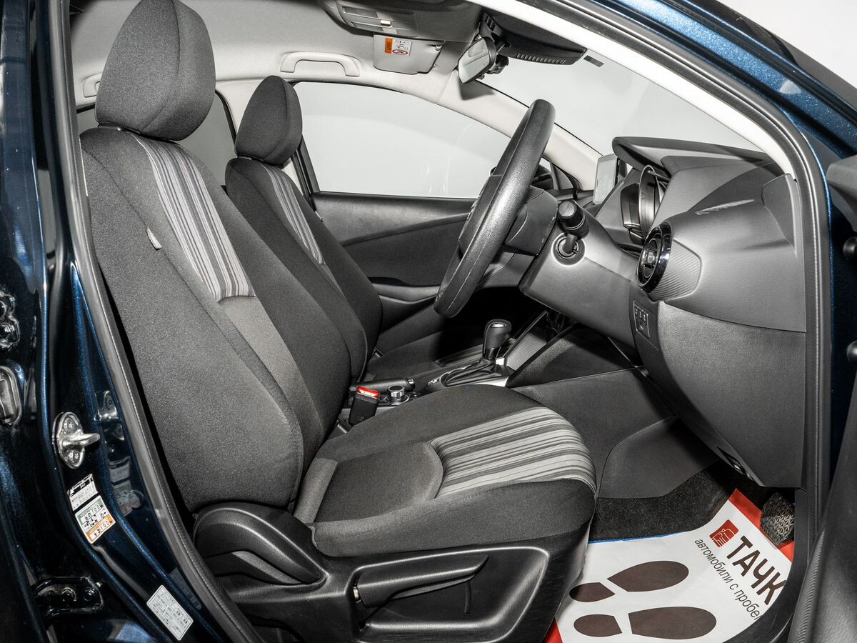 Mazda Mazda2 2021 - фото автомобиля