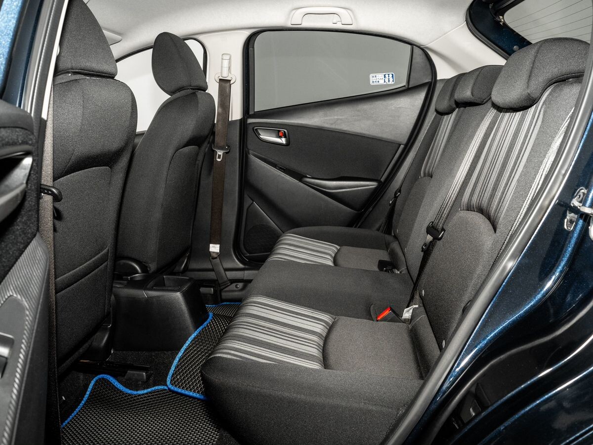 Mazda Mazda2 2021 - фото автомобиля