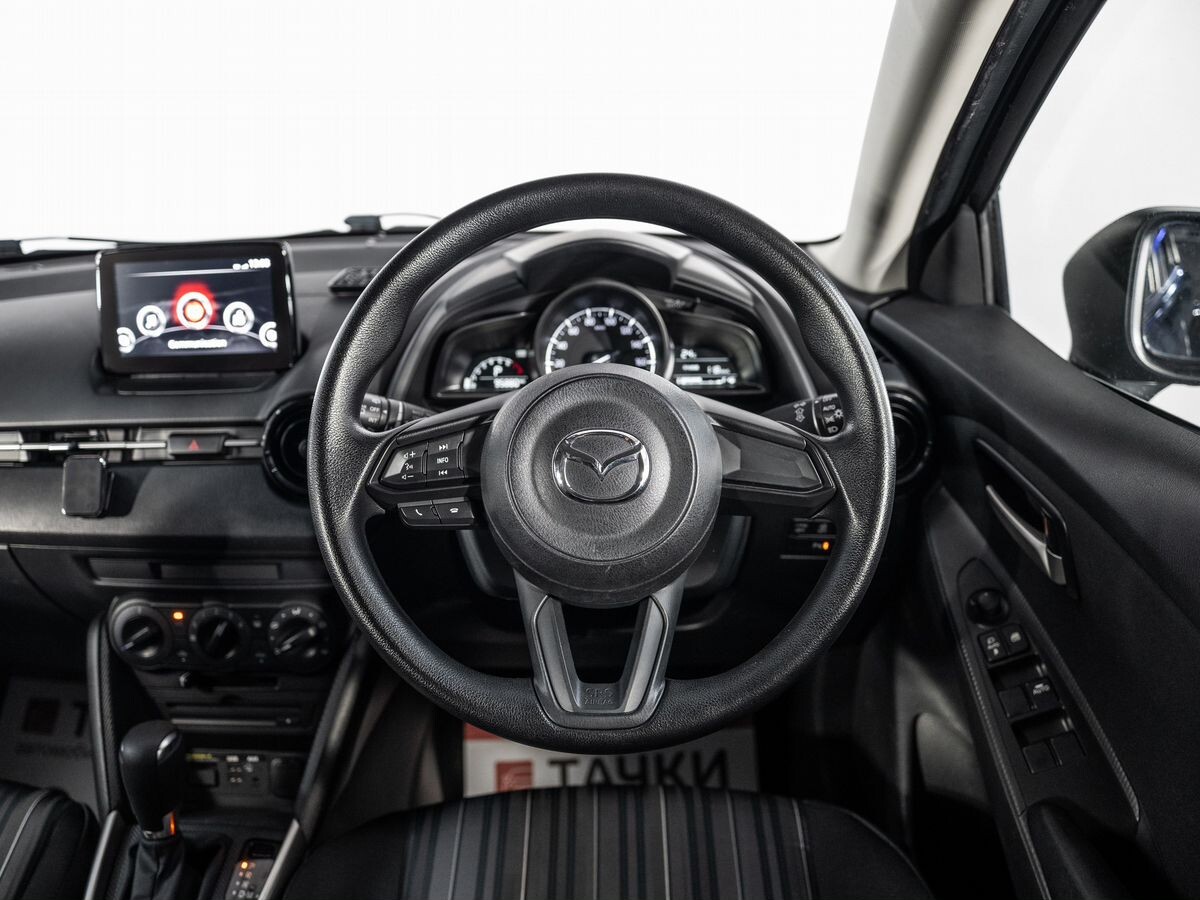 Mazda Mazda2 2021 - фото автомобиля
