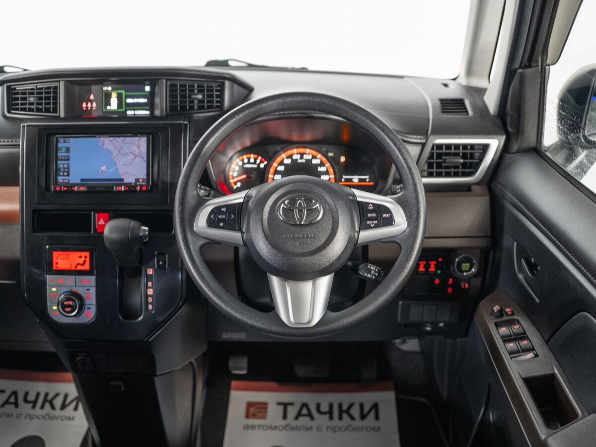 Toyota Tank 2017 - фото автомобиля
