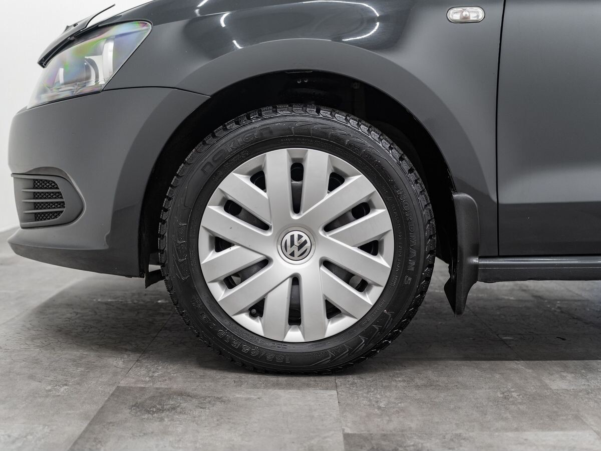 Volkswagen Polo 2012 - фото автомобиля