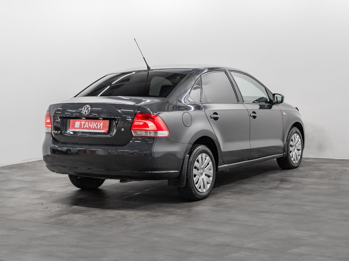 Volkswagen Polo 2012 - фото автомобиля