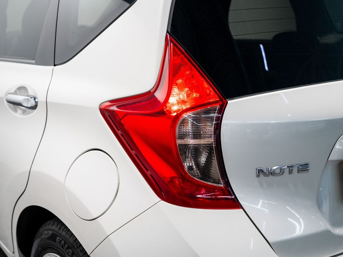 Nissan Note 2013 - фото автомобиля