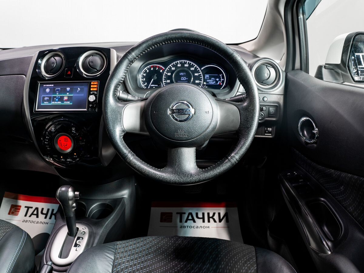 Nissan Note 2013 - фото автомобиля
