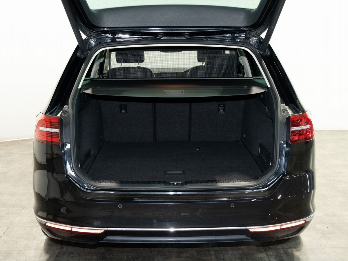 Volkswagen Passat 2017 - фото автомобиля