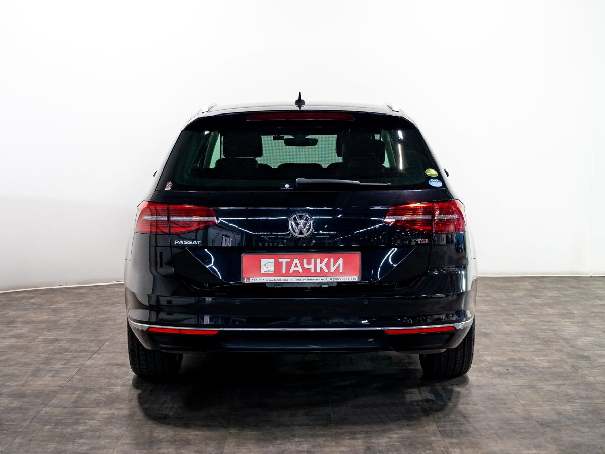 Volkswagen Passat 2017 - фото автомобиля