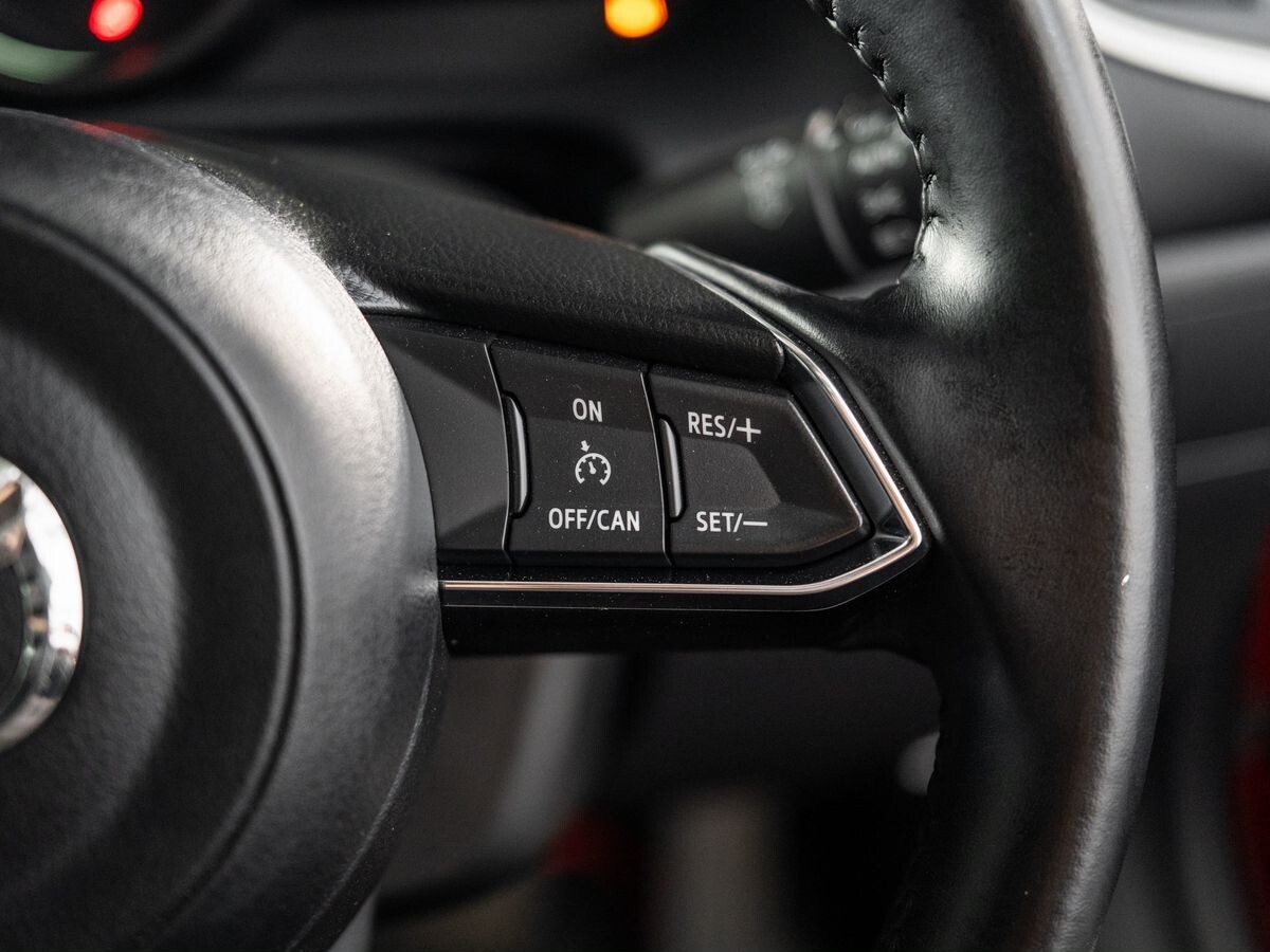 Mazda Axela 2017 - фото автомобиля