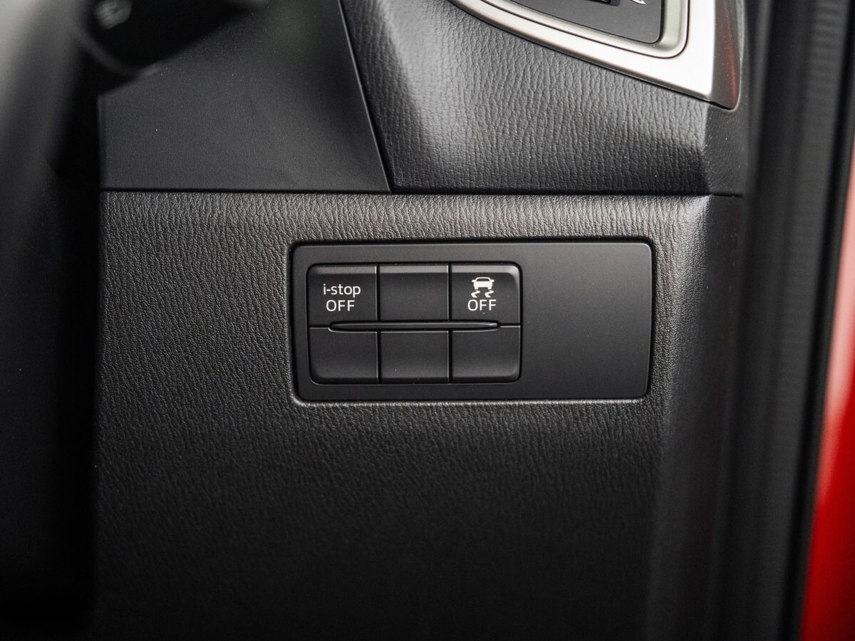 Mazda Axela 2017 - фото автомобиля