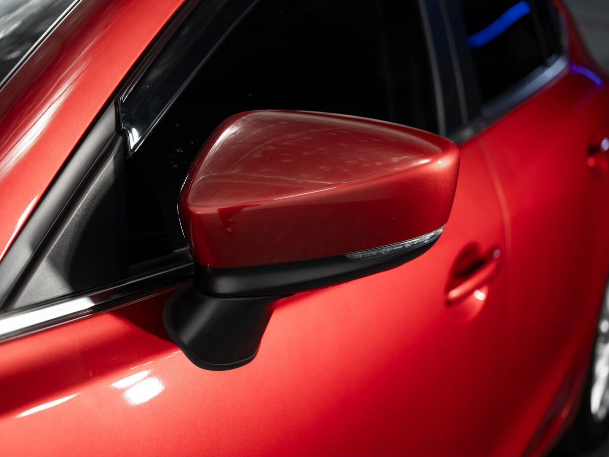 Mazda Axela 2017 - фото автомобиля