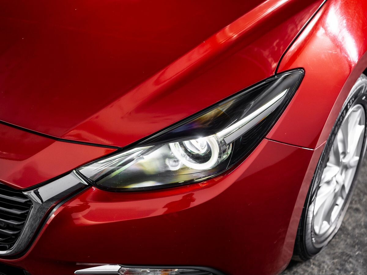 Mazda Axela 2017 - фото автомобиля