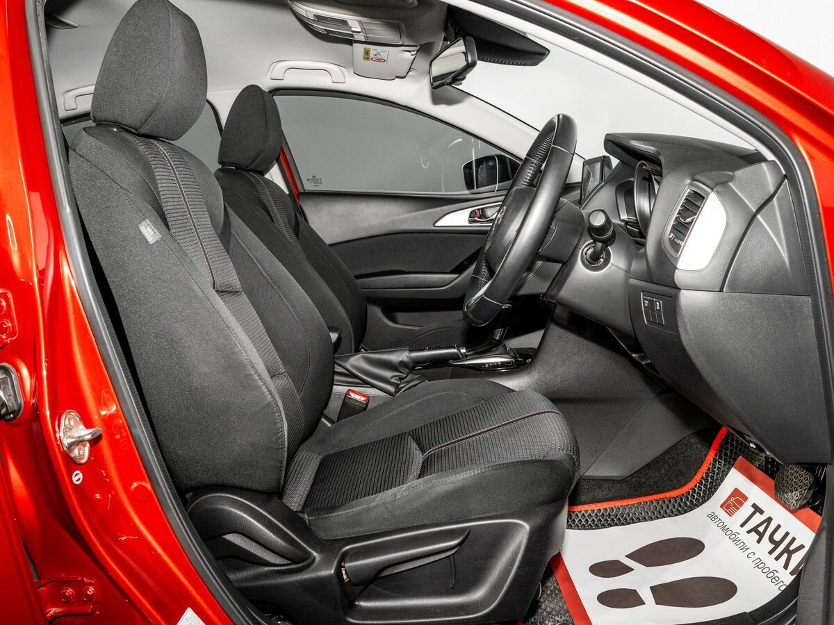 Mazda Axela 2017 - фото автомобиля